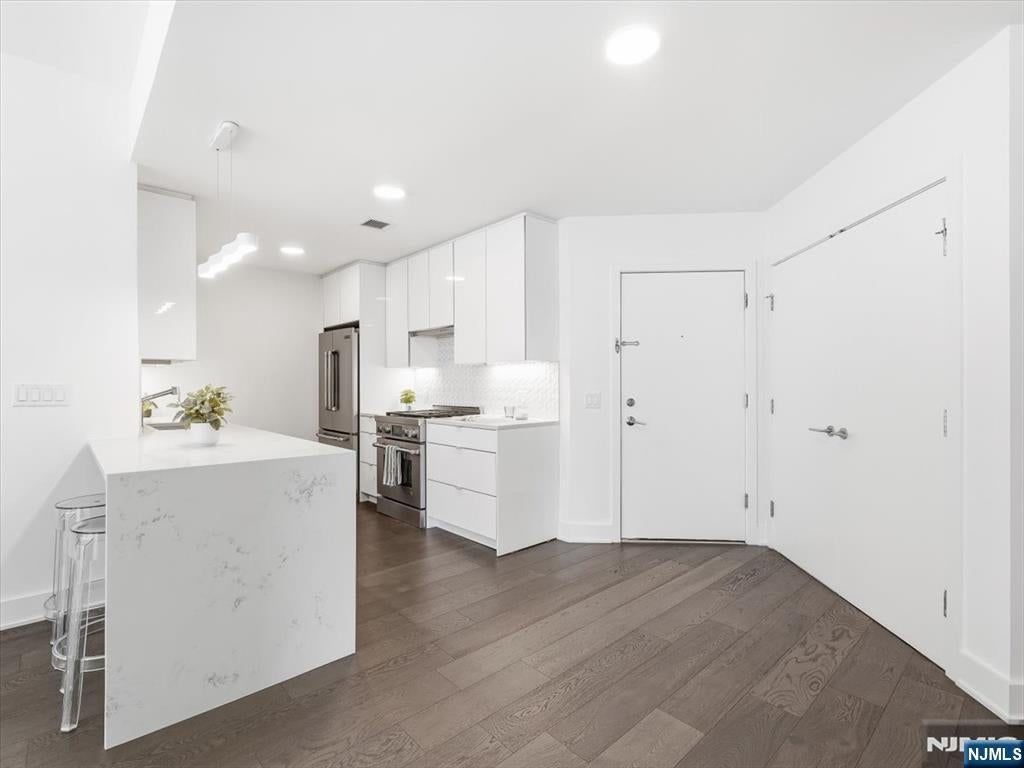 380 Newark Avenue 406