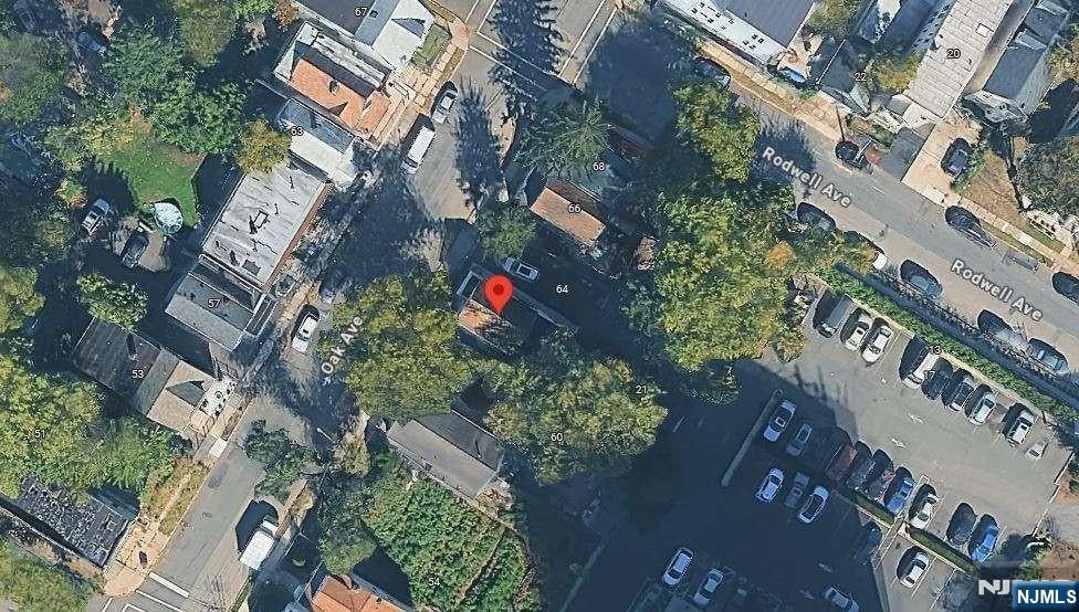 62 Oak Avenue