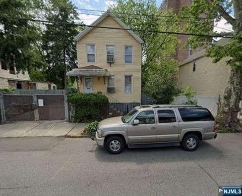 Photo of 62 Oak Avenue, Irvington, NJ 07111 (MLS # 26026823)