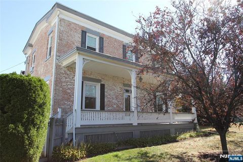 Photo of 28 Greenwood Ave #Back, Elmwood Park, NJ 07407 (MLS # 26000798)