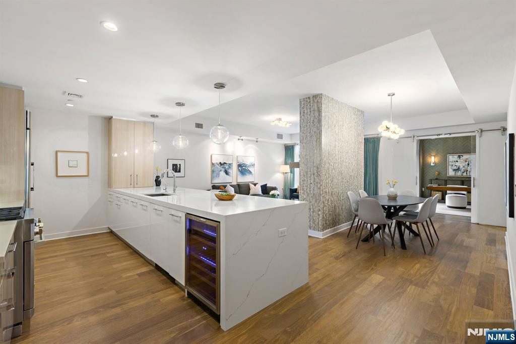 1200 Avenue At Port Imperial 414