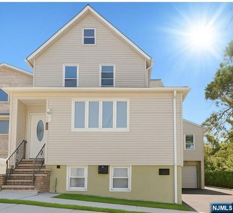 748 Pennsylvania Avenue Lyndhurst NJ 07071