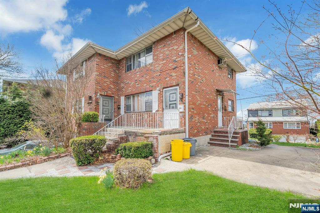 439 Bergen Boulevard