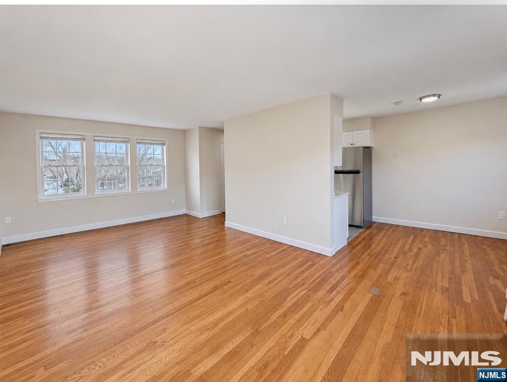 220 Meadow Lane D14