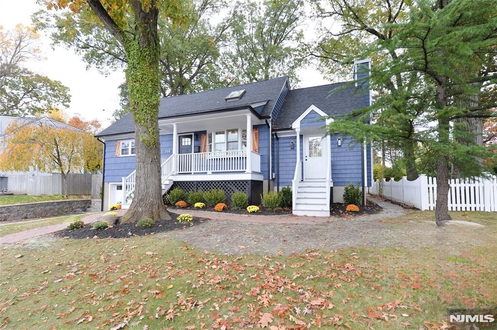 Photo of 259 Bedford Road, Dumont, NJ 07628 (MLS # 25038831)