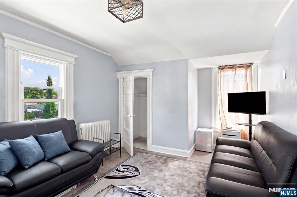 89 Franklin Avenue