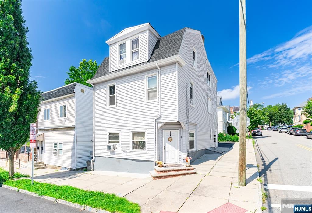 89 Franklin Avenue