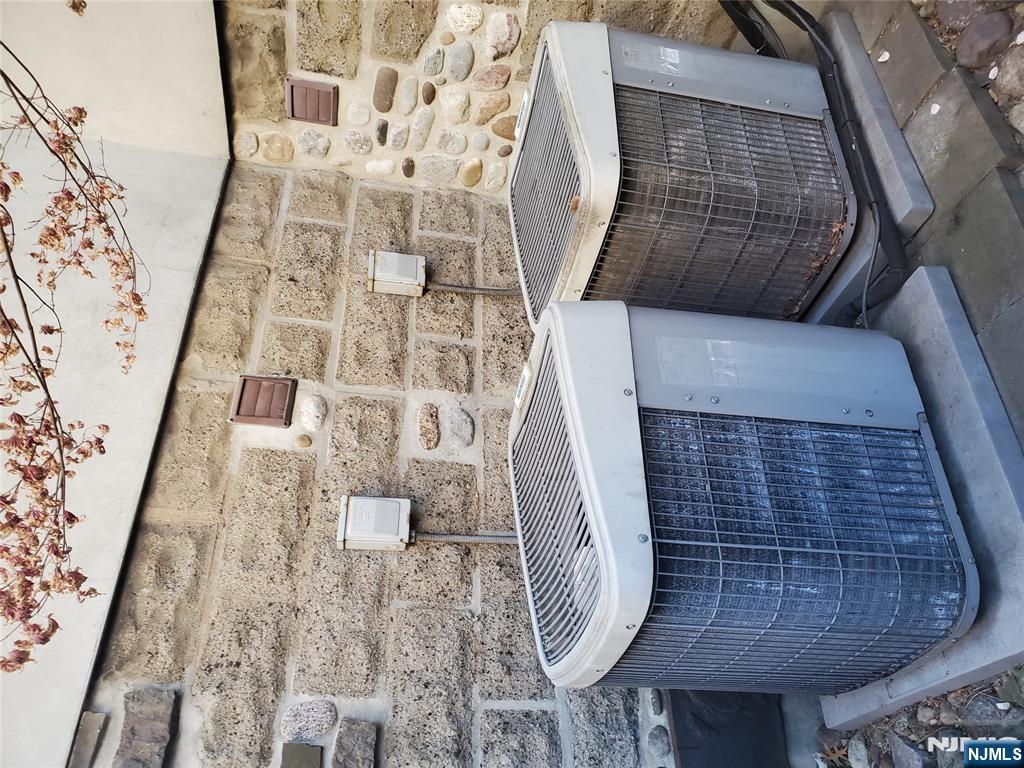 611 Bergen Boulevard