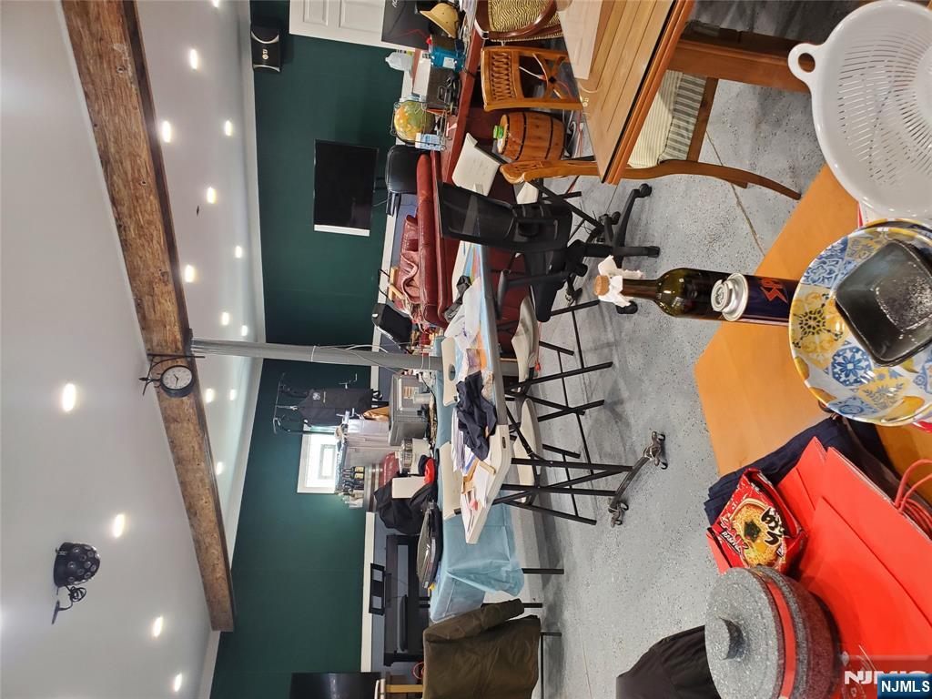 611 Bergen Boulevard