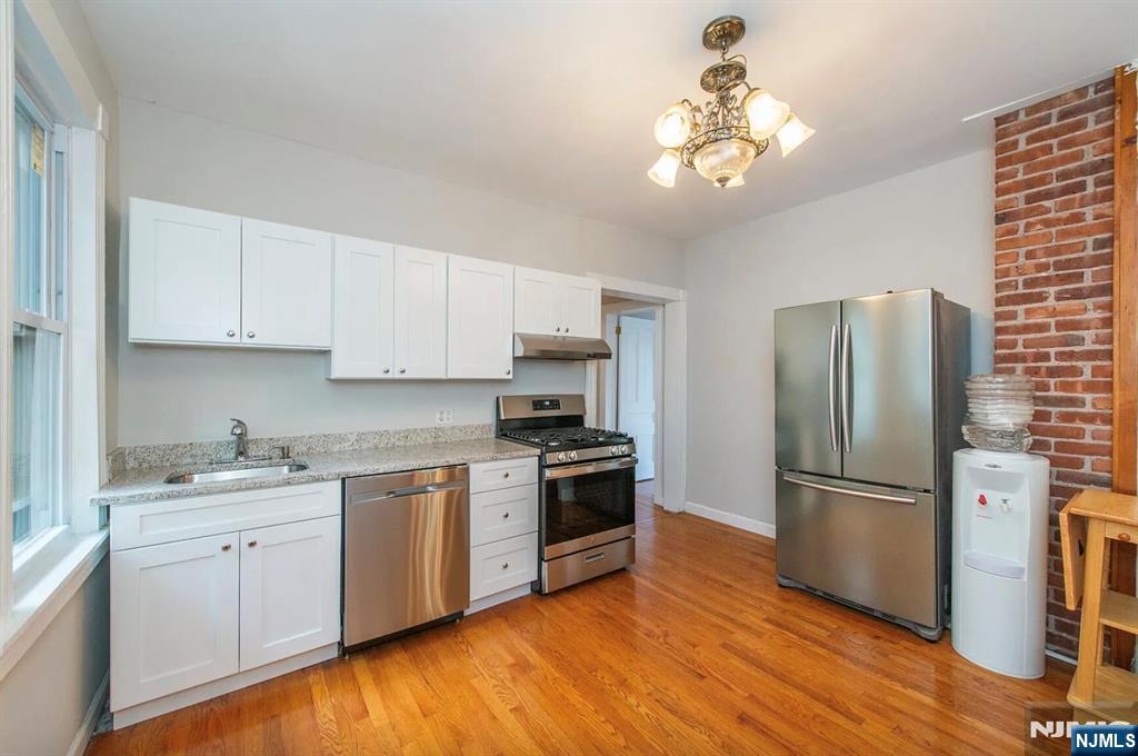 157 Walnut Street 2