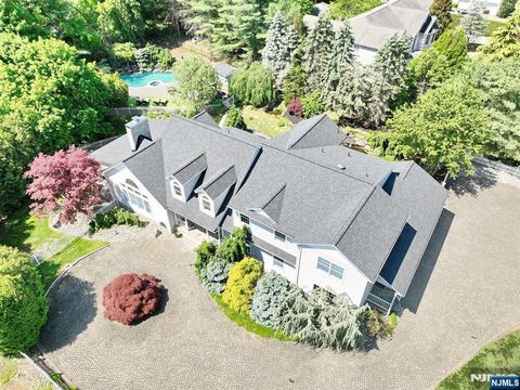 Photo of 273 Glen Road, Woodcliff Lake, NJ 07677 (MLS # 26017811)