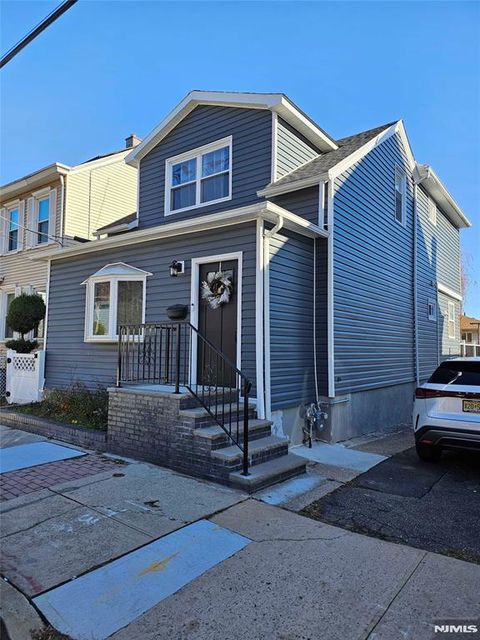 Photo of 113 Valley Road, Clifton, NJ 07013 (MLS # 25038631)