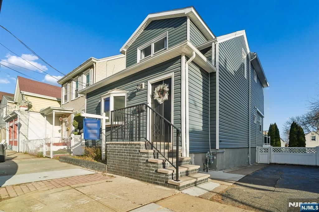 Photo of 113 Valley Road, Clifton, NJ 07013 (MLS # 25038631)