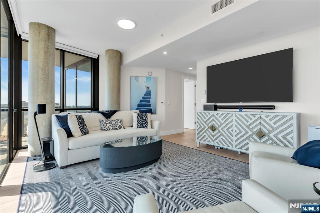 350 Ocean Avenue 603