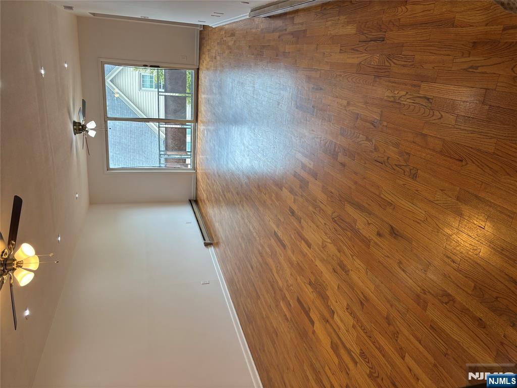 137 Orient Way 3D
