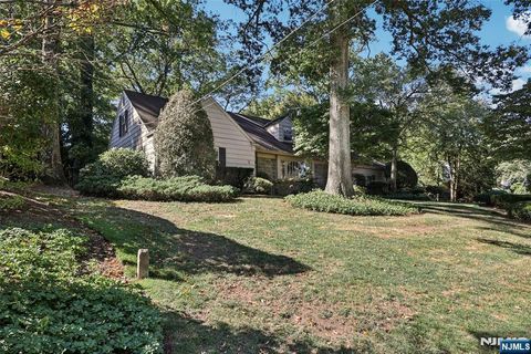 172 Ackerman Avenue Ho-Ho-Kus NJ 07423