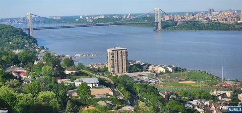 200 Winston Drive 2907 Cliffside Park NJ 07010