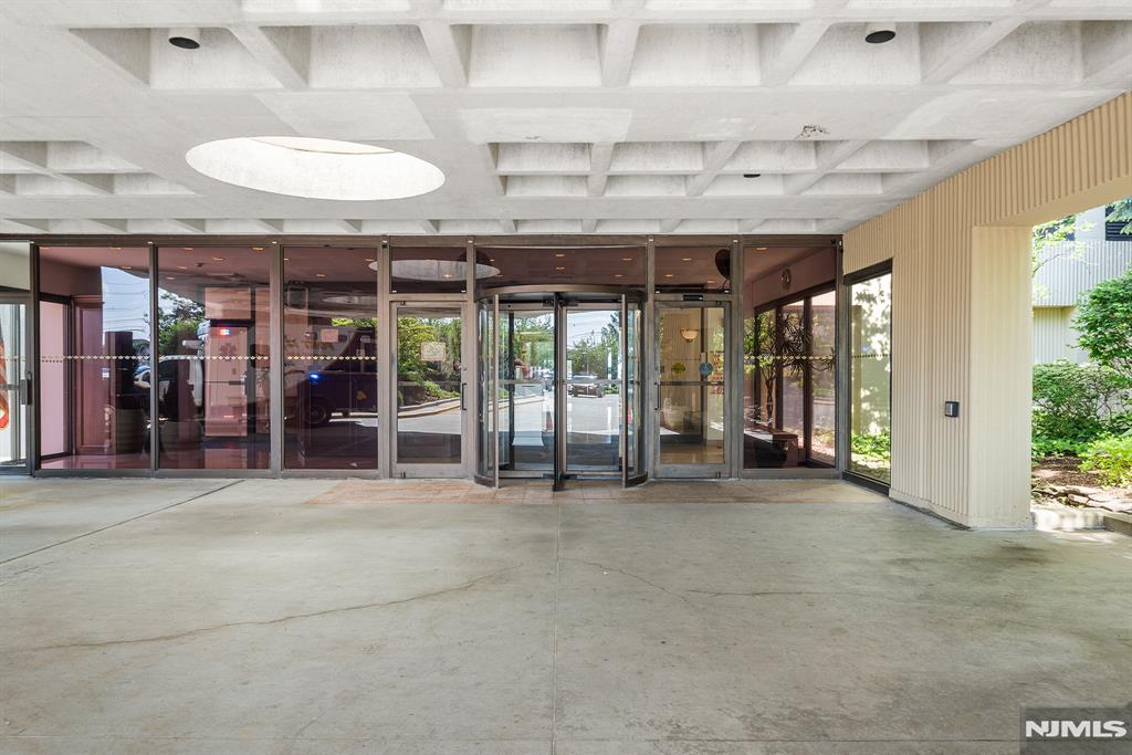 200 Winston Drive 2907