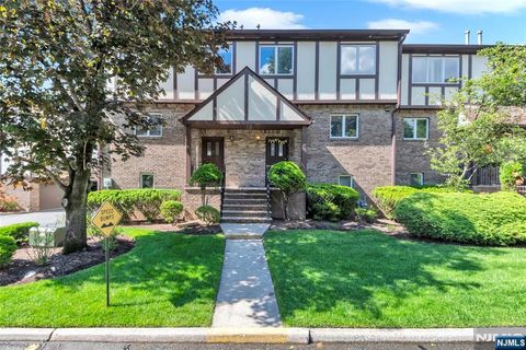 57 Canterbury Lane New Milford NJ 07646