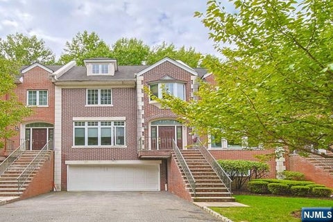 Photo of 2 Candlewood, Old Tappan, NJ 07675 (MLS # 26036513)