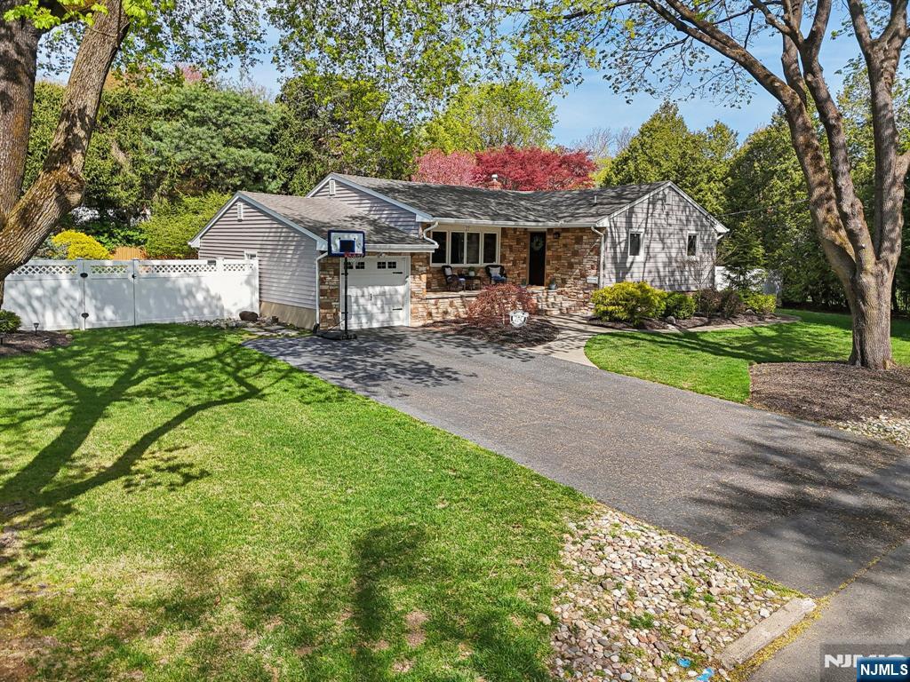 27 Ell Road