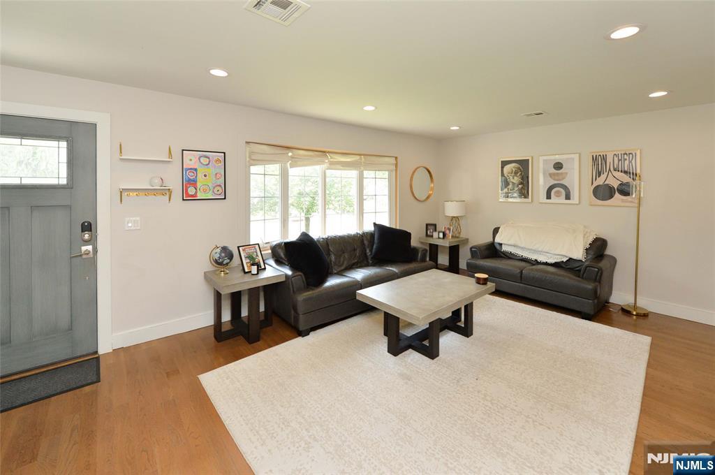 37-03 Northern Drive