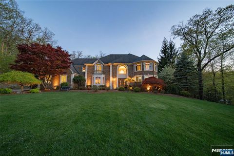Photo of 43 Walsh Drive, Mahwah, NJ 07430 (MLS # 26018152)