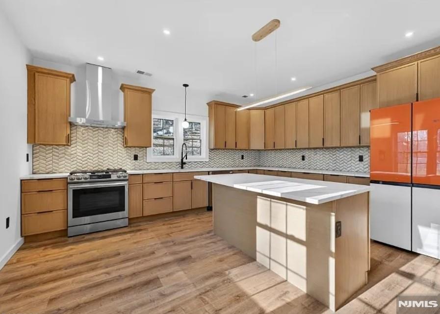 16 Valley View Drive