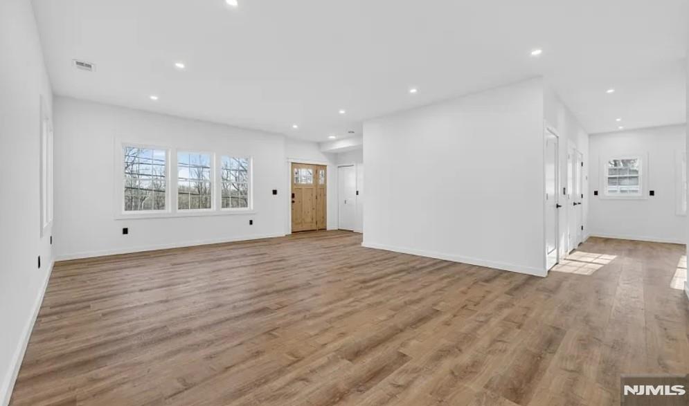 16 Valley View Drive