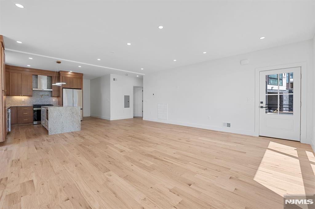 849 Pleasantview Terrace