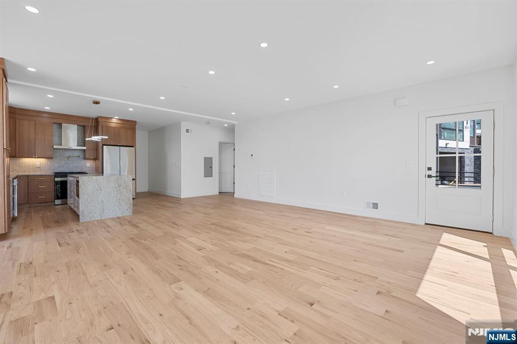 849 Pleasantview Terrace