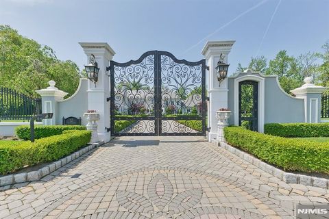 Photo of 12 The Esplanade, Alpine, NJ 07620 (MLS # 25038504)