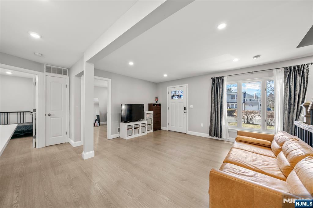 9 Clinton Park Drive