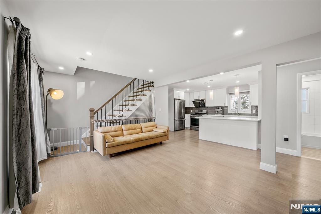 9 Clinton Park Drive