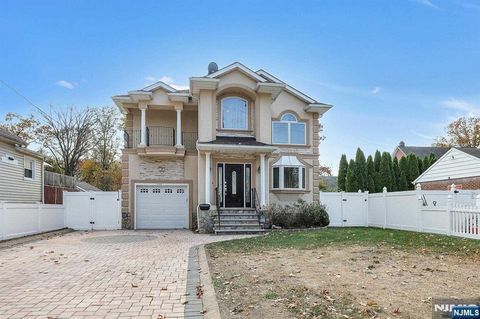 238 E Johnson Avenue Bergenfield NJ 07621