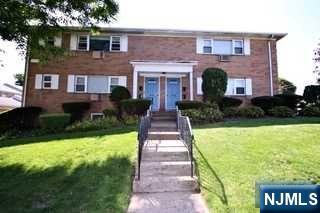 3806 Dobrin Ct, Fair Lawn, New Jersey - 1 Bedrooms  
1 Bathrooms  
4 Rooms - 