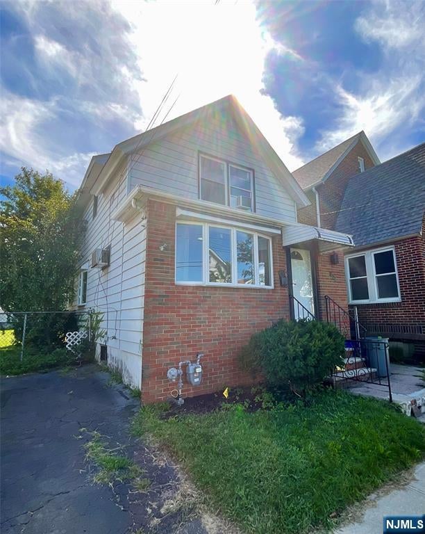 274 Green Avenue