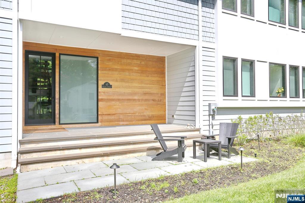 65 Pascack Avenue