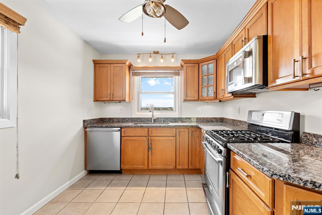 689 9th Street 2