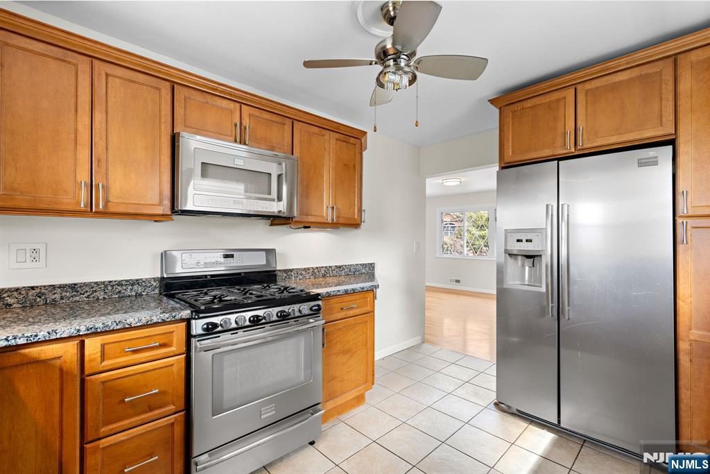 689 9th Street 2