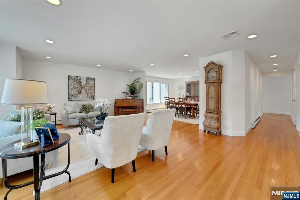 235 10th Street