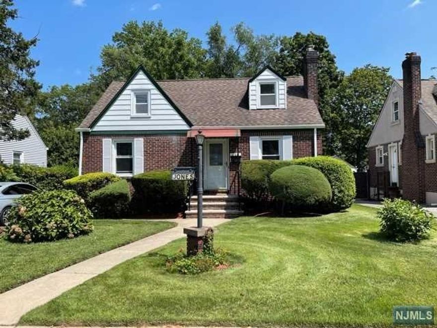 GREAT CURB APPEAL. NICE SIZED COLONIAL FOR EXTENDED FAMILY. NEEDS SOME TLC. FIRST FLOOR OFFERS LIVING ROOM W/FIREPLACE, 2 BEDROOMS, KITCHEN, DINING ROOM, ENCLOSED PORCH. 2ND FLOOR BOASTS 2 BEDROOMS WITH 1/2 BATH. FULL UNFINISHED BASEMENT. HOUSE IS BEING SOLD AS IS. CLOSE TO NYC TRANSPORTATION. OWNER WILLING TO ENTERTAIN ALL OFFERS.