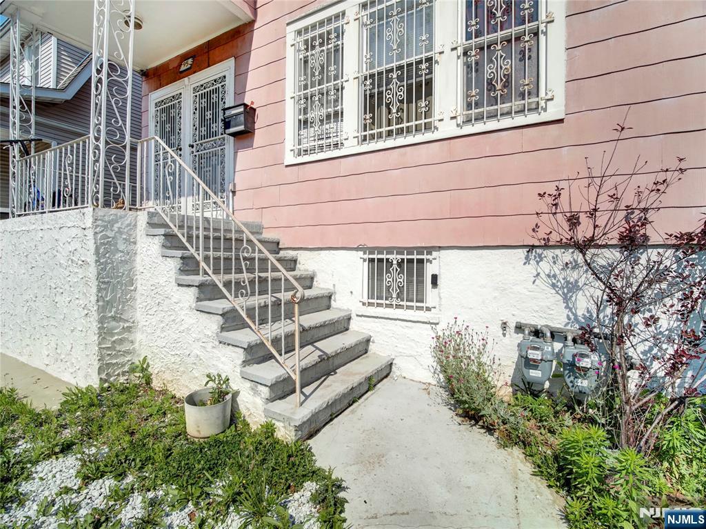 95 Crawford Street
