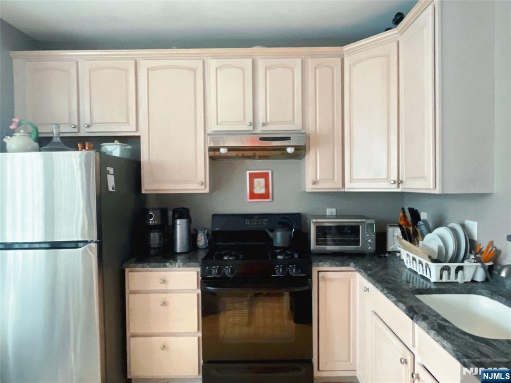507 Fulton Court 507