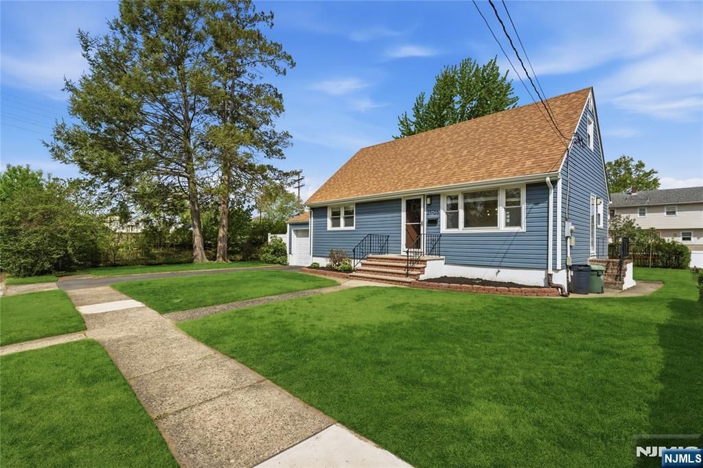 Photo of 2105 Dalton Place, Fair Lawn, NJ 07410 (MLS # 26015397)