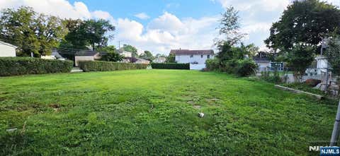 Photo of 46 W Prospect Street, Waldwick, NJ 07463 (MLS # 26031289)