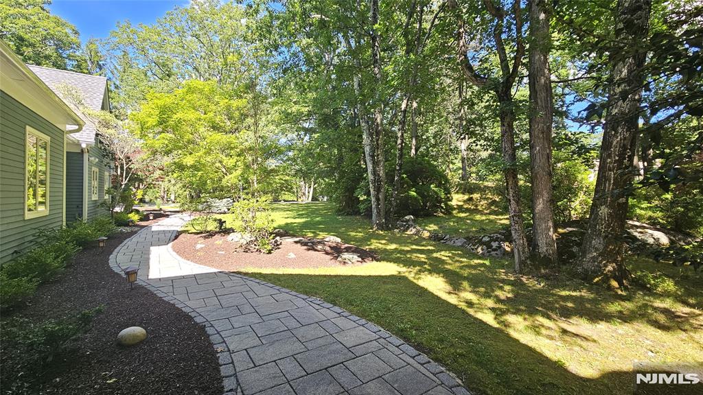 738 Ridge Road