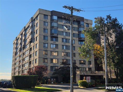 Photo of 344 Prospect Avenue #2E, Hackensack, NJ 07601 (MLS # 26041317)