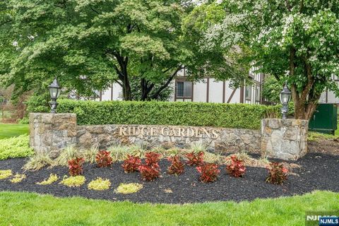 905 Thoreau Court Mahwah NJ 07430