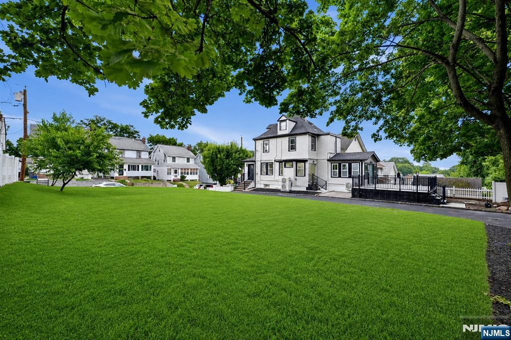 7 Virginia Avenue